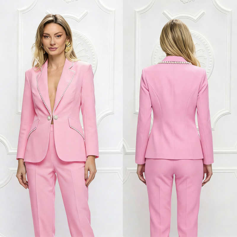 Women Formal Wear For Graduation - أطقم بليزر نسائية مخصصة لعروض الأزياء،