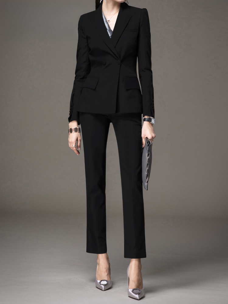 Women Formal Wear Black - طقم بدلة سوداء احترافية للنساء، أنيقة