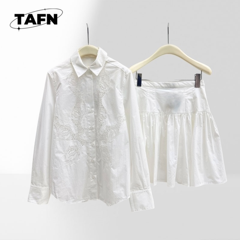 Women'S Formal Day Wear - طقم تنورة قصيرة عصرية للسيدات من