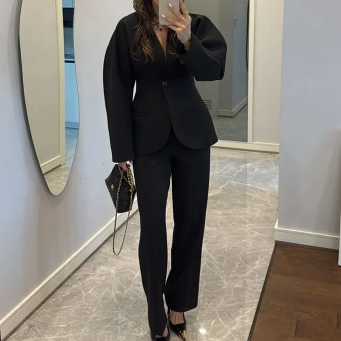 بدلة نسائية جديدة لعام 2025 با - مراجعة Women Formal Wear Black وسعره