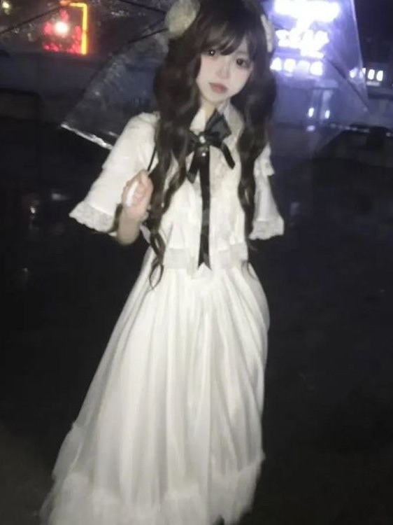 اليابانية قصيرة الأكمام القوس  - مراجعة Women Formal Wear With Skirt وسعره