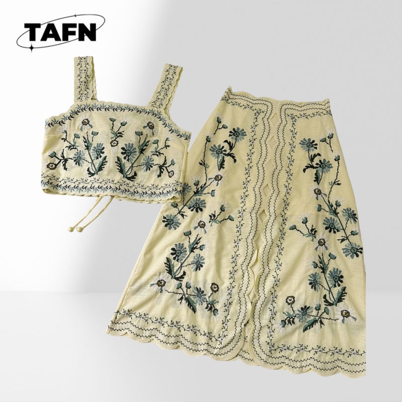 طقم تنورة نسائي عصري من قطعتين - مراجعة Women'S Formal Day Wear وسعره