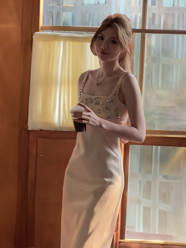 فستان سهرة أنيق من الساتان الث - مراجعة Women Formal Wear With Skirt وسعره
