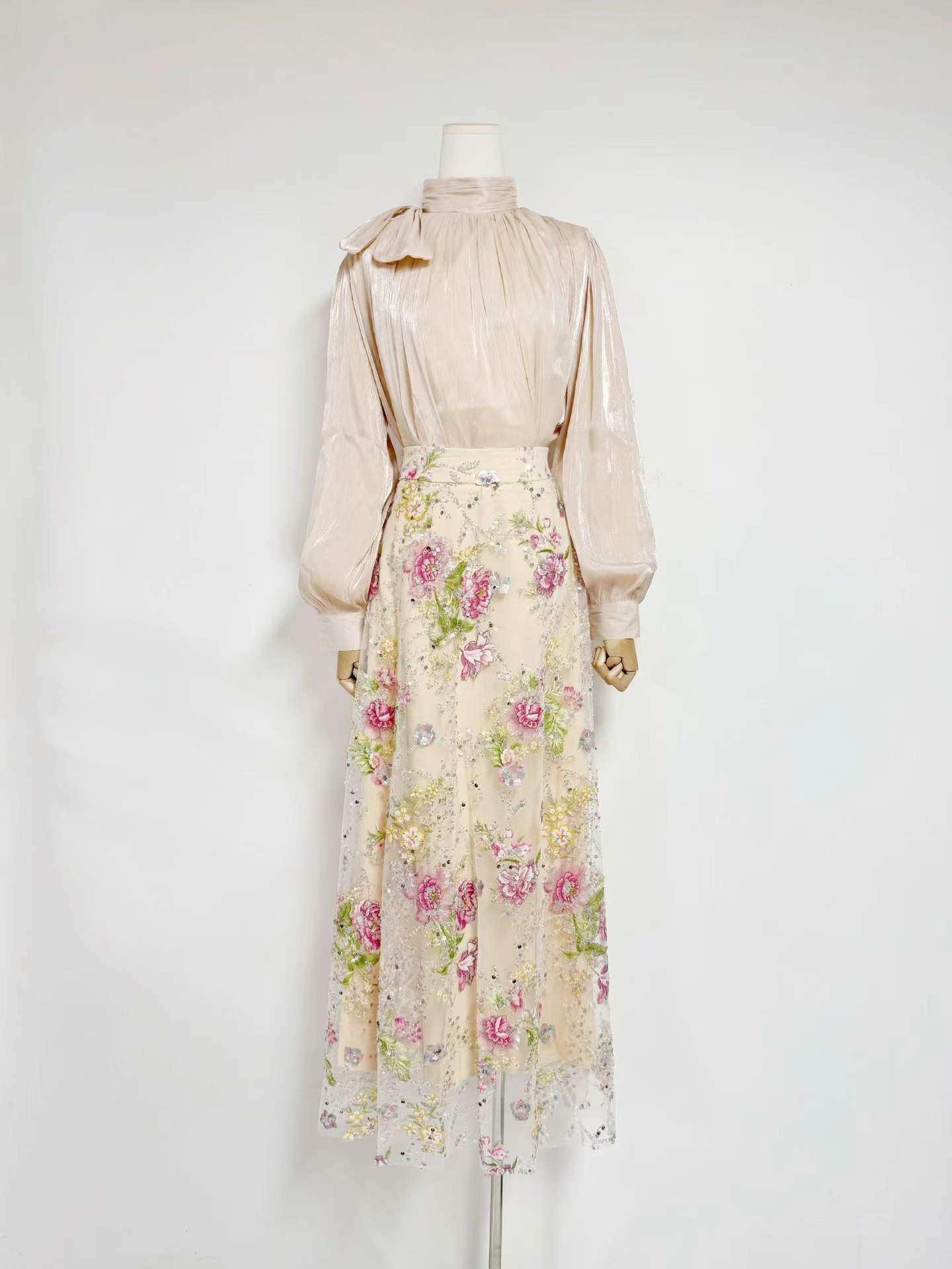 طقم نسائي أنيق من قطعتين من VG - مراجعة Women Formal Wear With Skirt وسعره